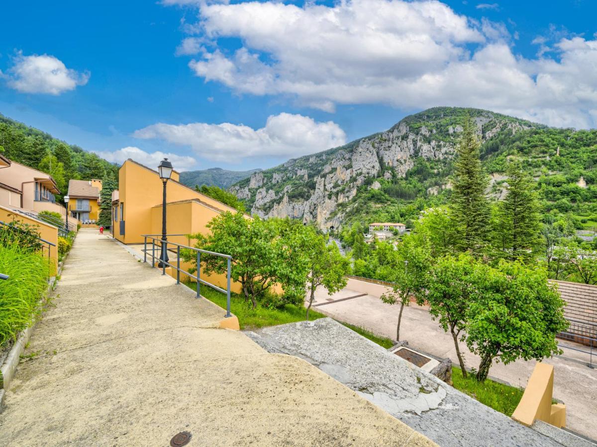 Vacanceole - Residence Les Gorges Rouges กียูมส์ ภายนอก รูปภาพ