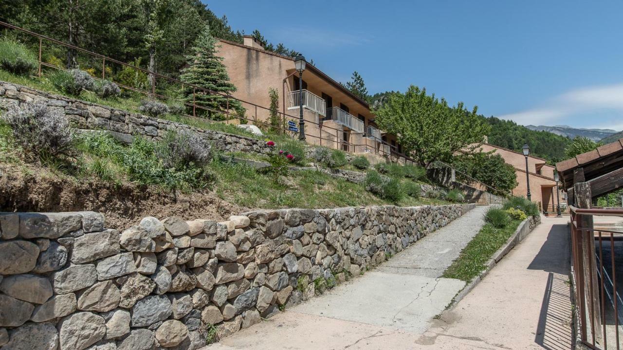 Vacanceole - Residence Les Gorges Rouges กียูมส์ ภายนอก รูปภาพ