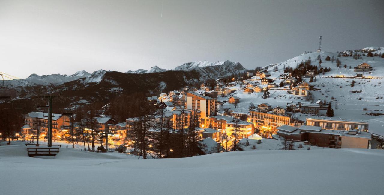 Vacanceole - Residence Les Gorges Rouges กียูมส์ ภายนอก รูปภาพ